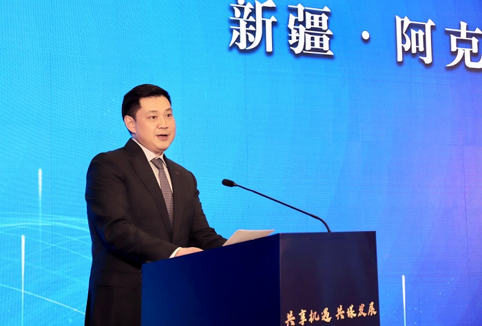 20230922嚴(yán)昊主席出席2023新疆·阿克蘇地區(qū)——上海產(chǎn)業(yè)合作對接會5 - 副本.jpg